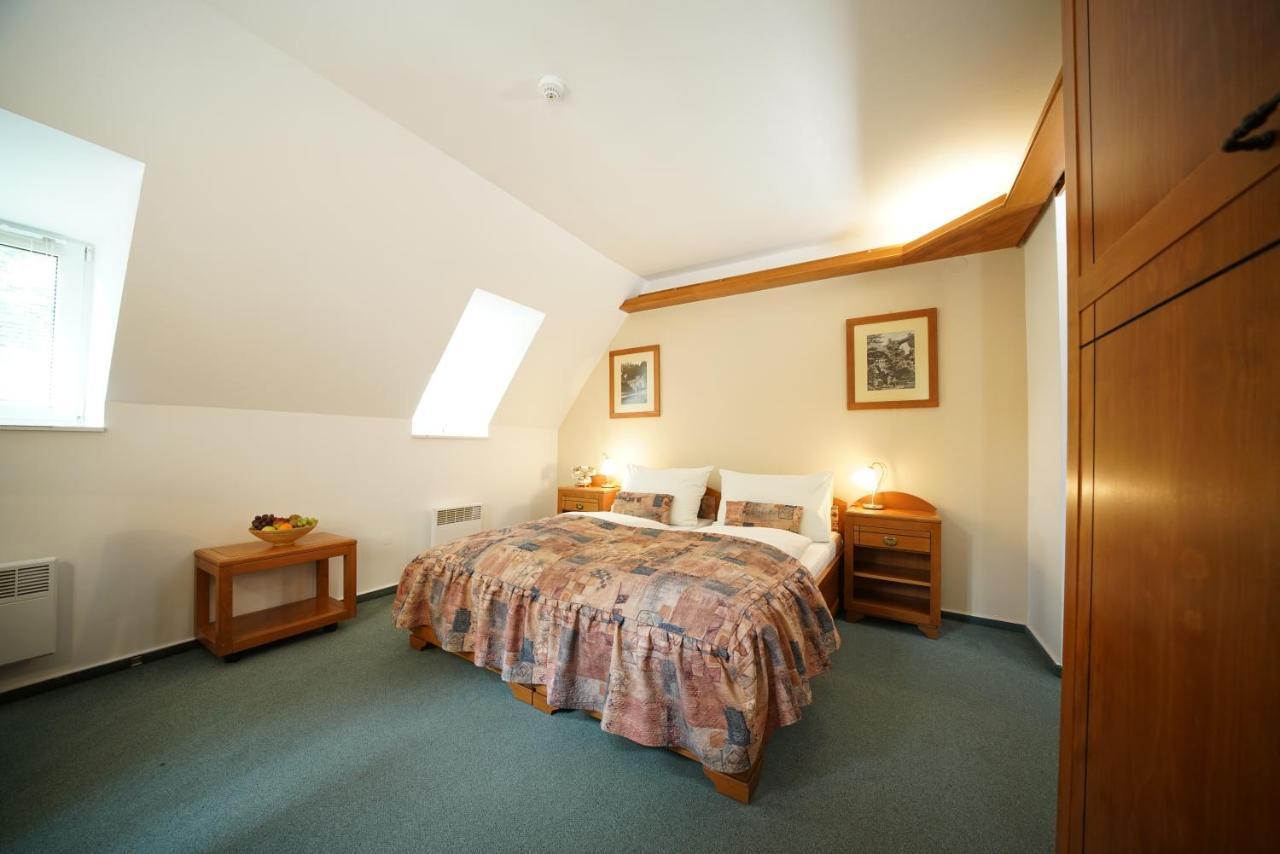 Hotel Praha Hřensko Екстериор снимка
