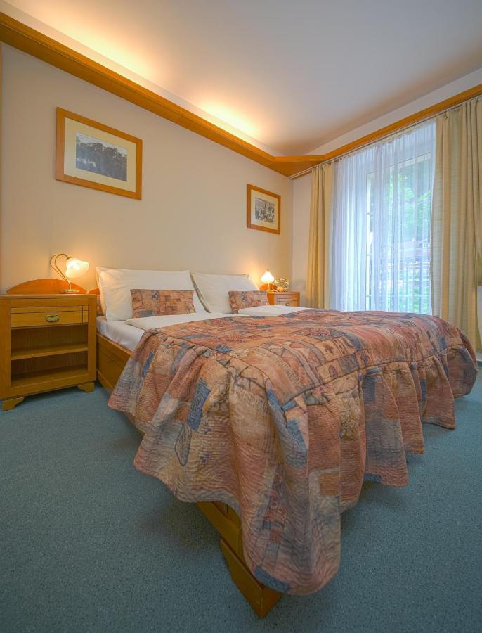 Hotel Praha Hřensko Екстериор снимка