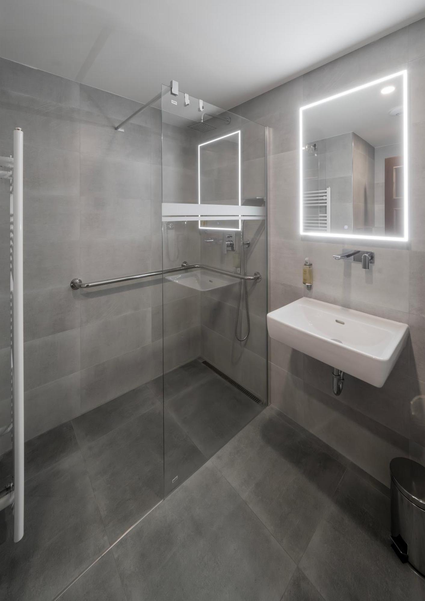 Hotel Praha Hřensko Екстериор снимка